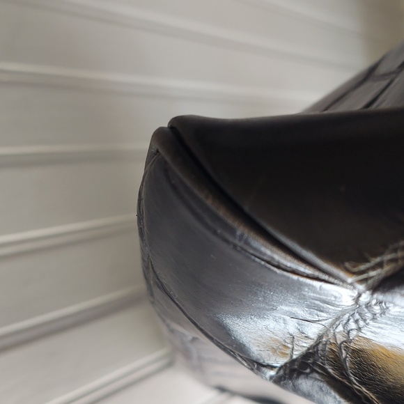 Dooney&Bourke Black Croc Embossed Shoulder Bag - Picture 7 of 10